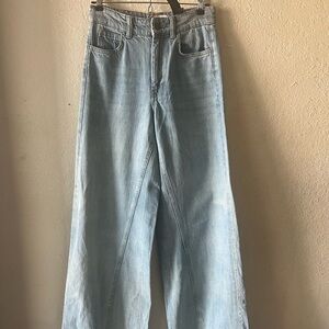 Zara Denim Jeans in Light Blue